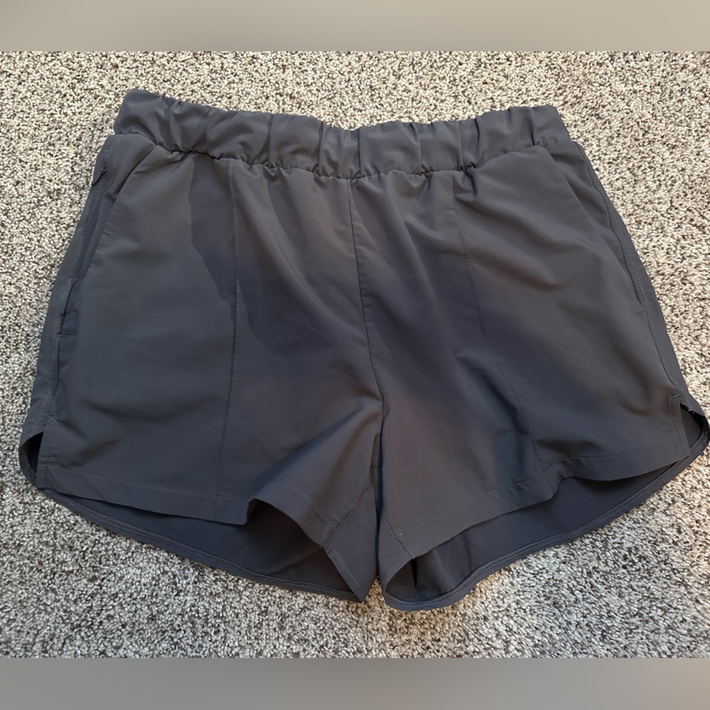 Zella Athletic Gray Shorts with pockets light weight